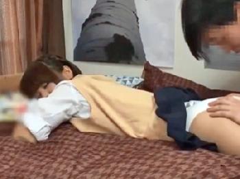 パンモロ桃尻で挑発してくるショートヘア女子校生に中出し成功!美少女痴女のエロ動画