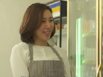 普段は真面目に主婦をしているのに夜になると淫乱になる巨大オッパイ妻巨乳人妻中出しのエロ動画