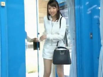 恋したい素人娘がマジックミラー号で即ズボお見合いW巨乳お姉さんナンパのエロ動画