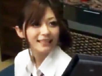 美形少女女子校生に媚薬入りのお茶を飲ませて強要発情させ顔面射精パコ決行美少女顔射のエロ動画