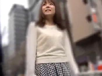美形少女女子大生とイケメン先輩をホテルで2人きりにしモニタリング素人美少女ナンパのエロ動画