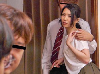 パワハラ上司に強引に迫られて完堕ちする奥様人妻中出し山岸逢花のエロ動画