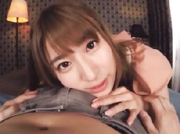 『気持ち良くしてあげるね‥？』超密着されながら頭がおかしくなるほど焦らされ歓喜の射精美少女痴女顔射手コキのエロ動画