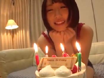 『ねぇ…待って！』セフレに中出しされてガチオコな巨大バスト素人巨乳美少女ハメ撮りのエロ動画