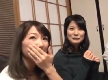 『夫に怒られちゃう』美人マダム達と飲み会の席で乱交に発展！巨乳素人人妻中出しのエロ動画