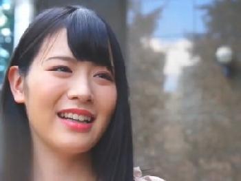 全盛期の綾瀬は〇かのような24歳若奥様GET→プロ男優もテンション上がって確信的な中出し射精！巨乳素人人妻ナンパのエロ動画