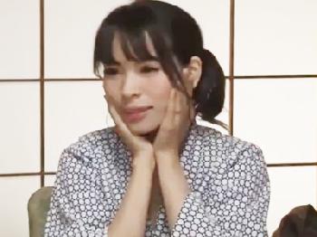 夫との結婚生活にストレスを感じた美人マダムが全てを忘れ密通交尾に夢中の巨乳人妻中出しのエロ動画