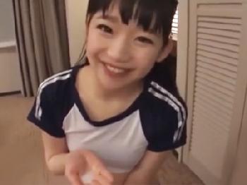 ミニ系すぎる美形少女が制服や体操服で苦そうにしながらちゅぱちゅぱザーメンごっくんW美少女ロリ痴女フェラ姫川ゆうなのエロ動画
