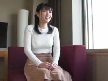 「夫だけじゃ物足りなくて」交尾レスな若奥様と浮気性交！素人人妻ハメ撮りのエロ動画