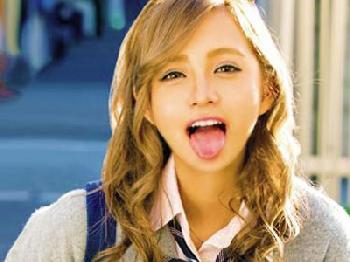 おバカだけどHな事は大得意なド淫乱ギャル女子校生に中出し!美少女のエロ動画