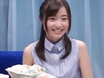 20代美人ママ2人組をナンパして優しく素股＆手コキ抜きしてもらう素人お姉さん人妻のエロ動画