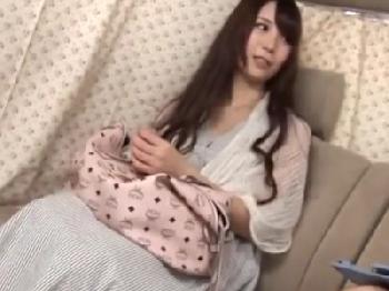 素人主婦をナンパ成功まんまと騙して生ハメ中出し！人妻のエロ動画