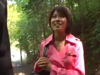 日焼け跡がクッキリと残る無毛娘と開放感溢れる青姦ファック!お姉さんパイパンぶっかけ露出のエロ動画