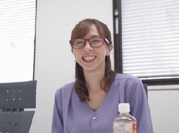 めがねが似合う気品あふれる素人主婦さんが自らJAV応募→洗礼された細身ボディを揺らして不貞交尾に勤しむ巨乳人妻熟女のエロ動画