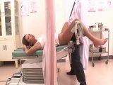 産婦人科で診察中に医者陰茎ハメられ絶頂しまくり巨乳お姉さんギャルぶっかけレイプAIKAのエロ動画