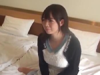 ガチ巨乳素人娘との中出しハメ撮りが流出美少女のエロ動画