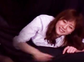 挿入されても平常心キープ！体が感度抜群反応しちゃうお姉さんが崩れ堕ちイキ巨乳顔射のエロ動画