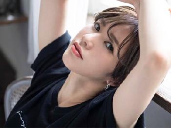 男前な見た目とは裏腹にエッチな妄想ばかりしているドスケきれいなお姉さんが欲望を抑えきれなくてアダルトビデオ出演素人顔射ハメ撮...