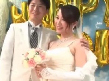 結婚式直後にマジックミラー号に乗車してきた花嫁をドレス姿のまま中出し寝取り！巨乳素人人妻のエロ動画