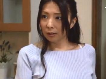 夫の同僚に否応なしにペニ棒をねじ込まれ痙攣しながらイキ乱れる妻W巨乳人妻熟女顔射のエロ動画
