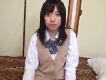 まな板バストの素人美形少女女子校生と自宅でライベート個人撮影ハメ撮りW美少女中出しのエロ動画