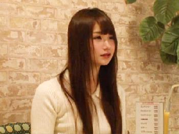 「どうすればいいか分かんなくて飲んじゃった…」長野の田舎娘の純真無垢なほんわかファック巨乳素人美少女ナンパのエロ動画