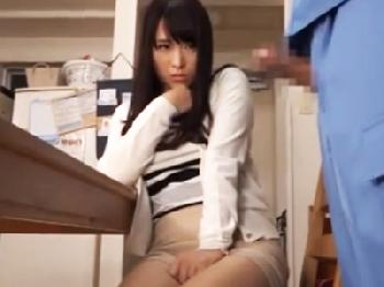 一人Hしてるところを義理の父に見つかり夫に似てない巨大チンポに感じてしまって中出しを許す巨大オッパイ奥様巨乳人妻フェラ手コキ...
