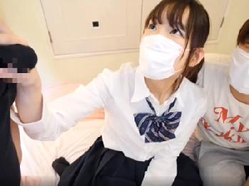 彼氏が見ている目の前で他人棒に中出しさせて性的興奮を感じる若いのにヤバいカップルW素人美少女痴女ハメ撮りのエロ動画