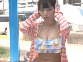 男友人とマッサ体験→中出しファックに発展しちゃった女子大生巨乳素人美少女水着マッサージのエロ動画