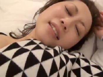 ナンパした美中年女とオジサンが大人のハメ撮りSEX巨乳素人熟女のエロ動画