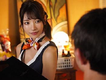 「全身リップはどうですか？」下半身を重点的に責めてくれる逸品エステ！お姉さんマッサージ楓カレンのエロ動画