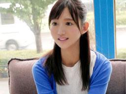 インタビュー中に即ずぼされるも快楽に抗えない素人主婦美少女ナンパのエロ動画