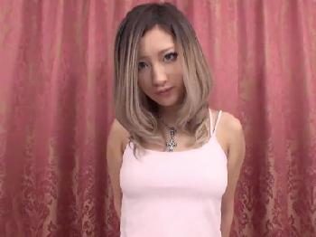 AIKAのフェラチオときれいなお顔を精液まみれにする顔面射精ぶっかけ巨乳ギャル顔射のエロ動画