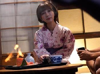 久しぶりの夏休みで帰った親戚の家…田舎の若奥様はヤルことがなさすぎて汗だくSEX三昧痴女人妻小島みなみのエロ動画