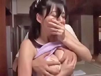 「中に出しちゃったの！？」母が息子に迫られ中出し近親パコ巨乳人妻近親相姦のエロ動画