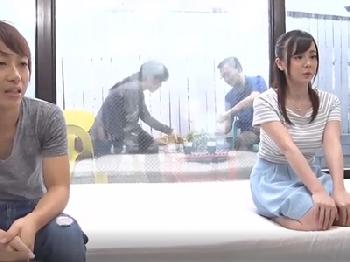 巨大バストでおバカなお姉さんがSEXを知らない男の弟を心配して筆おろしファック巨乳素人童貞ナンパ近親相姦のエロ動画