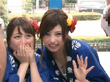 お祭りでテンション上がってるハッピ女子2人組をゲット→マジックミラー号でわっしょい4Pファック素人美少女お姉さん痴女ナンパ乱...