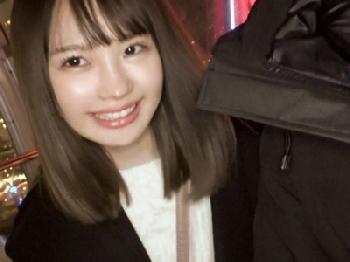 『中…中で…』自分から男にくっついてくる神レンタル彼女との個人撮影！素人美少女ロリ中出しハメ撮りのエロ動画