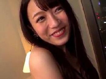 『ぅんぅんっ』巨大オッパイスレンダー女子大生美形少女をホテルに連れ込み淫乱交尾♡巨乳素人美少女ハメ撮りフェラのエロ動画