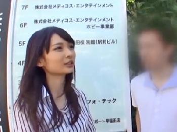 強烈かわいい素人ナンパ成功→即ホ連れ込み中出しハメ撮り美少女のエロ動画