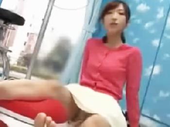 女子アナ志望の清純清楚系女子大生がアンケートと騙されて中出し射精されちゃう素人美少女ナンパ盗撮のエロ動画