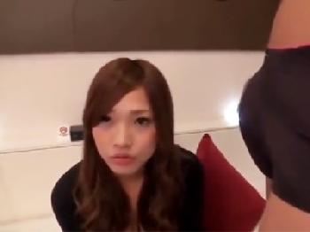 関西弁の19歳女子大生ギャルにセンズリ見せつける→淫乱発揮パコ開始素人お姉さん顔射ハメ撮りナンパ潮吹きのエロ動画