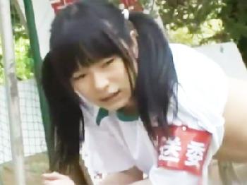 体育祭で頑張ってる放送委員美形少女が拉致られて青姦強姦女子校生美少女ロリレイプ露出のエロ動画