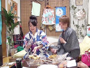 痙攣が止まらないほどイキすぎちゃう浴衣きれいなお姉さんを花火の帰りに連れ込んで隠し撮りパコ素人盗撮のエロ動画