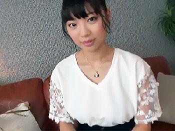 かわいい顔して肉弾ド淫乱肉体な痴女がこってりオヤジと濃密パコ巨乳中出し3P桐谷まつりのエロ動画