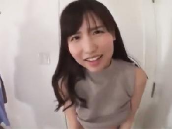 『ねぇ…スッキリさせてあげる…』妹の彼氏誘惑してパコっちゃうイケナイ美人姉お姉さん処女ぶっかけのエロ動画