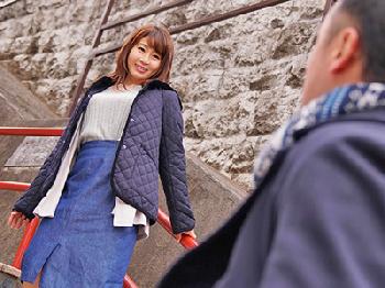 頭の中がペニ棒でいっぱいな淫乱奥様 瀬名あゆむが露天温泉でしゃぶしゃぶフェラチオW巨乳素人痴女人妻顔射露出のエロ動画