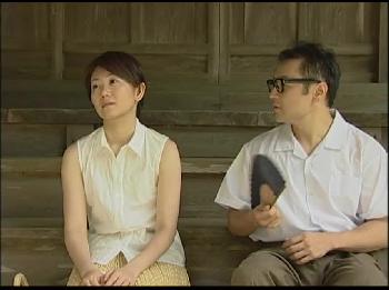 腋毛生えた国語教師の中年女性と濃密すぎる青姦中出しSEX！女教師熟女フェラ手コキ露出のエロ動画
