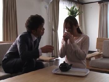 「や、ヤメてください…っ！」夫のためという名目の元、他人棒に抱かれた妻人妻熟女のエロ動画