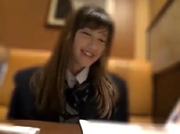 「ぃぃょ…出してぇ」ハメ撮り中も終始笑顔で円光する性交大好き女子校生素人美少女ロリ顔射のエロ動画